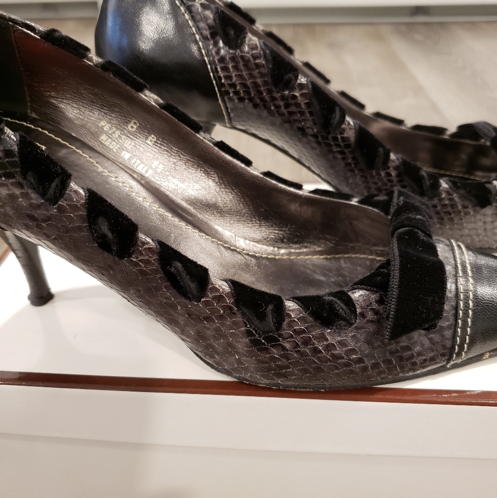 Coach Sue Printed Python Pumps With Bow Size 8 Gr… - image 6